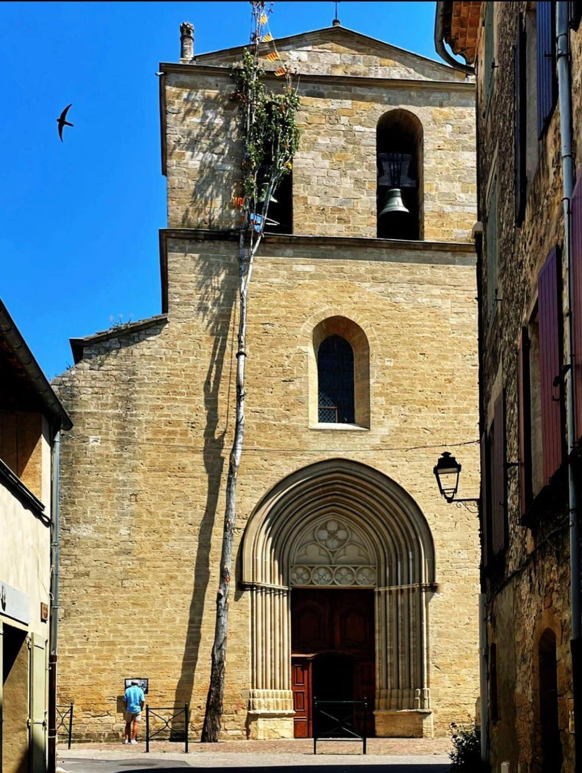 Appartement T2 Centre Village Cucuron Exterior photo